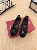 Gucci Ribbon Striped Ballet Flats in black suede